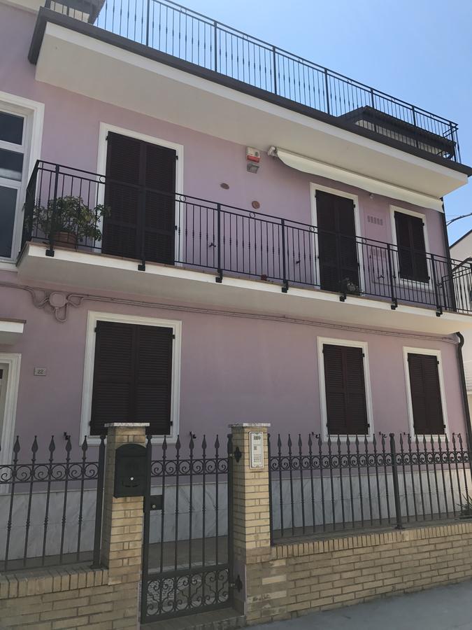 B&B Civico22 Civitanova Marche Exterior photo